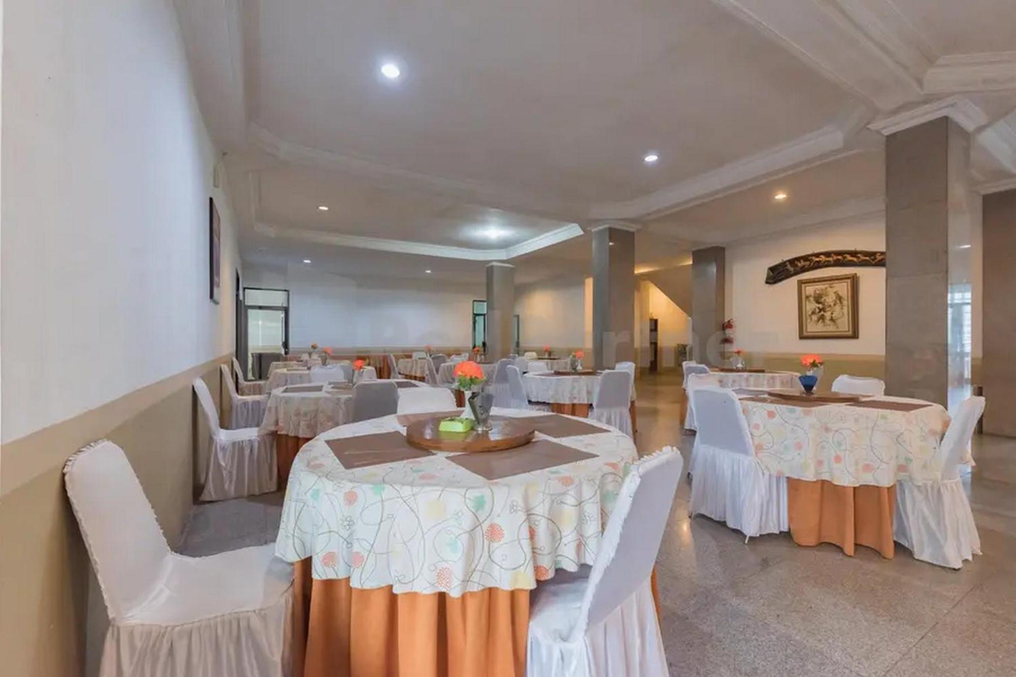 Hotel Ayong Linggarjati Kuningan Mitra Reddoorz 外观 照片
