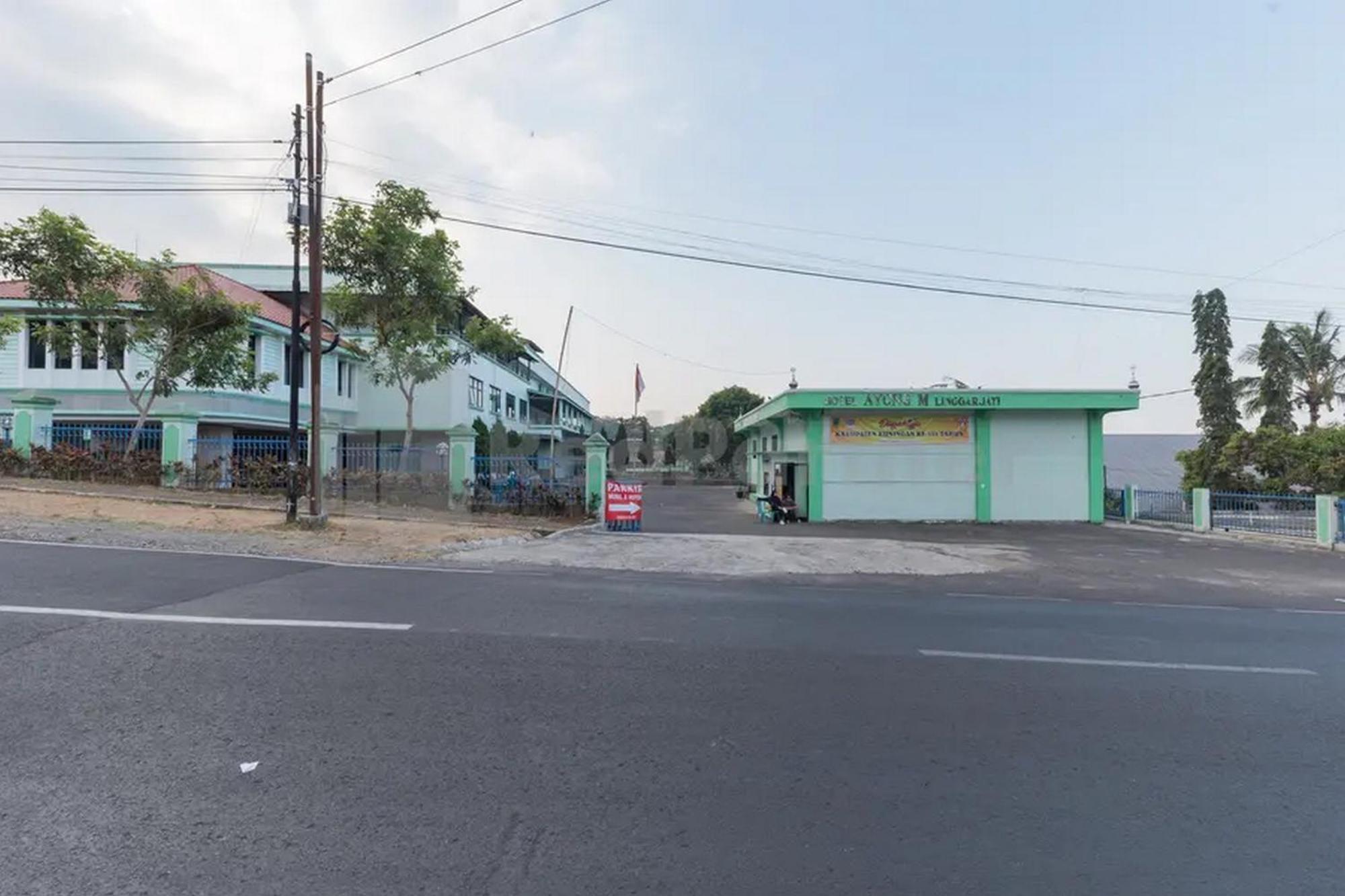 Hotel Ayong Linggarjati Kuningan Mitra Reddoorz 外观 照片